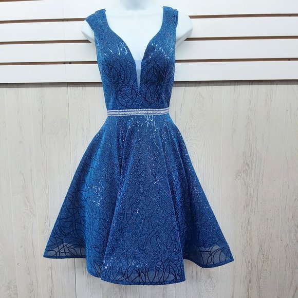 NWT Metallic Glitter Cocktail/Prom/Formal Dress - Picture 3 of 7